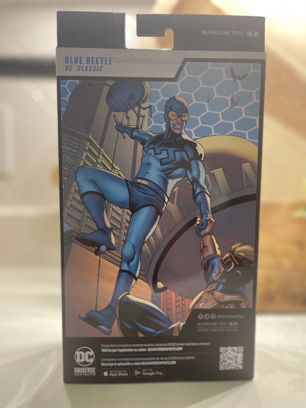 Blue Beetle: DC Classic - McFarlane Toys (McFarlane Gold Label Collection) action figure collectible [Barcode 787926170887] - Main Image 2