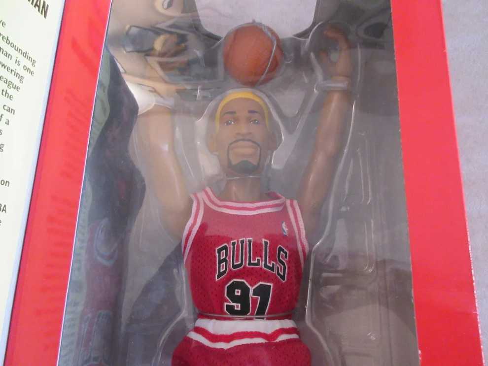 Kenner Starting Lineup Basketball Dennis Rodman Chicago Bulls Starting Lineup Fully Poseable Edition Collectible Nba 14” Doll  action figure collectible [Barcode 076281277714] - Main Image 3