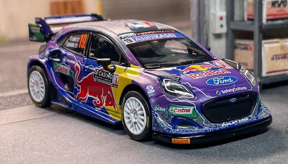 Ford Puma Rally - Mini GT (Red Bull) action figure collectible [Barcode 4895183670678] - Main Image 2