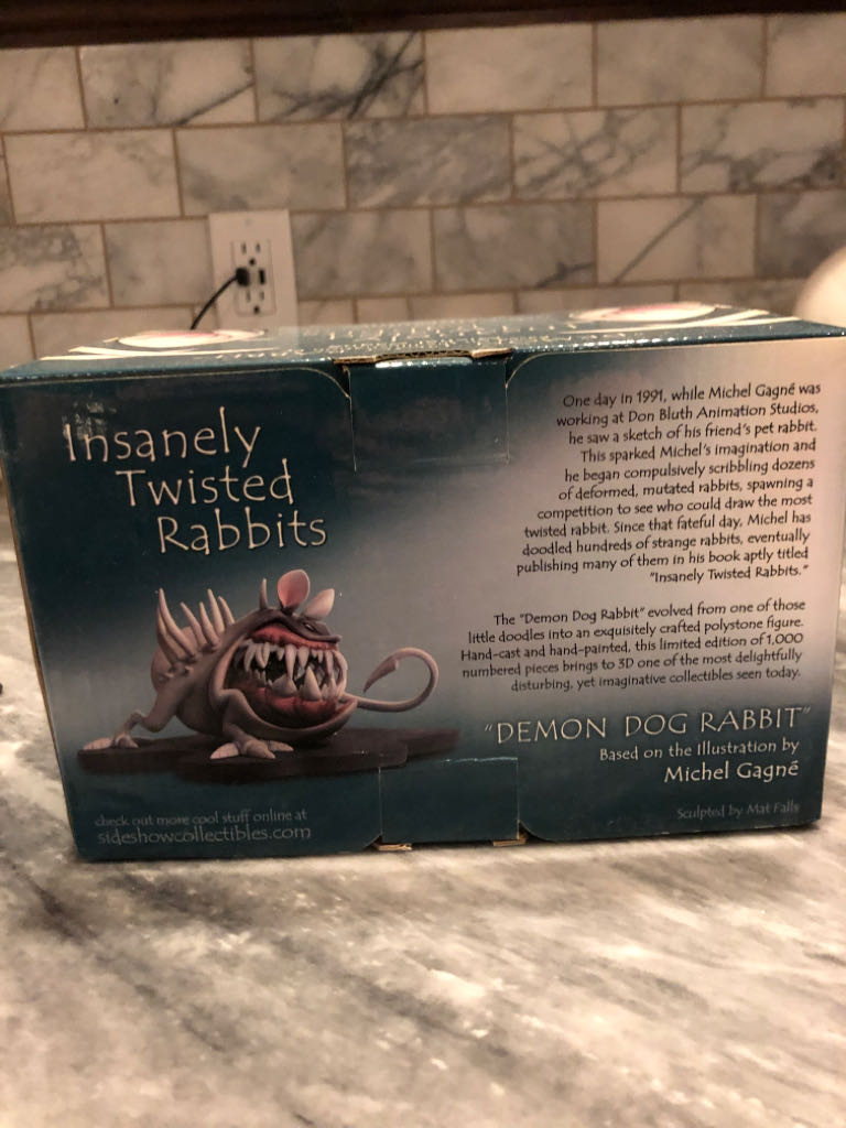 Insanely Twisted Rabbits Demon Dog Rabbit - Sideshow Collectibles (Insanely Twisted Rabbits) action figure collectible [Barcode 747720205215] - Main Image 2