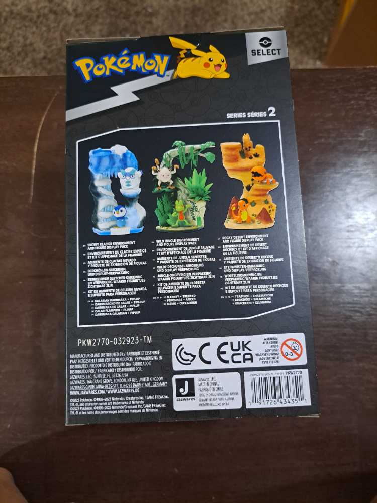 Snowy Glacier Environment - Jazwares LLC (Pokemon Select) action figure collectible [Barcode 191726434351] - Main Image 2