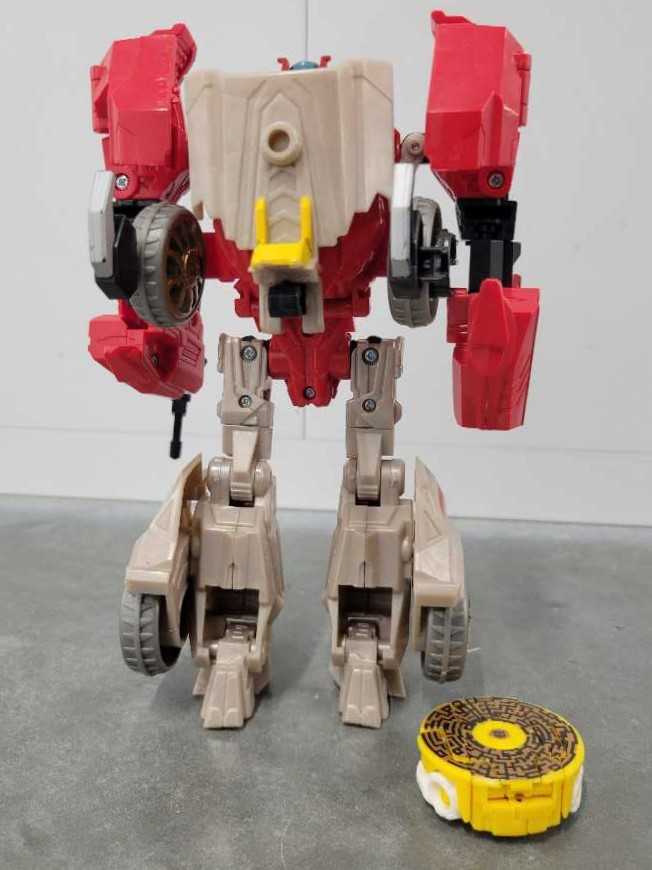 Blaster With Steeljaw Robot Mode - Hasbro (Generations War For Cybertron) action figure collectible - Main Image 4