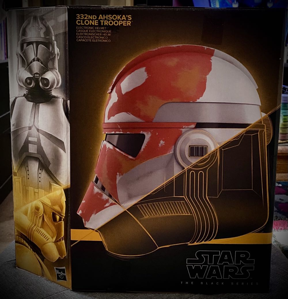 332nd Ahsoka’s Clone Trooper Helmet - Hasbro (Star Wars - The Black Series Helmets) action figure collectible [Barcode 5010996123398] - Main Image 3