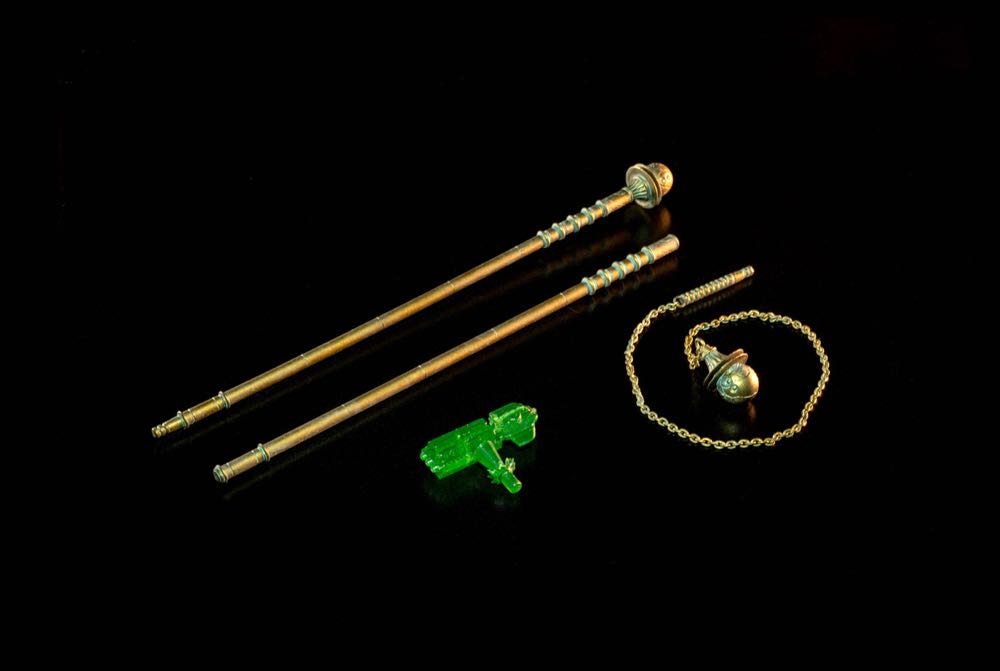 Four Horsemen - Cosmic Legions - Hvalkatar: Book One - Olek Thygar (GraveRing) Action Figure - Four Horsemen (Cosmic Legions - Hvalkatar: Book One) action figure collectible - Main Image 3