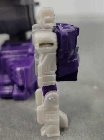 Fathom With Tidal Wave Seige On Cybertron Toys