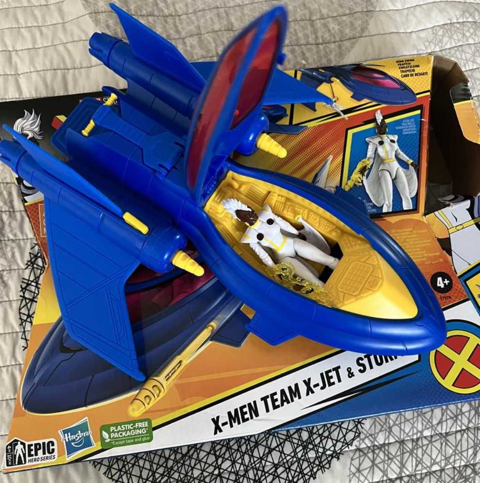 Marvel Studios X-men ’97 X-men Team X-jet And 4-inch Storm Figure  - Hasbro (Marvel Legends) action figure collectible [Barcode 5010996138736] - Main Image 4