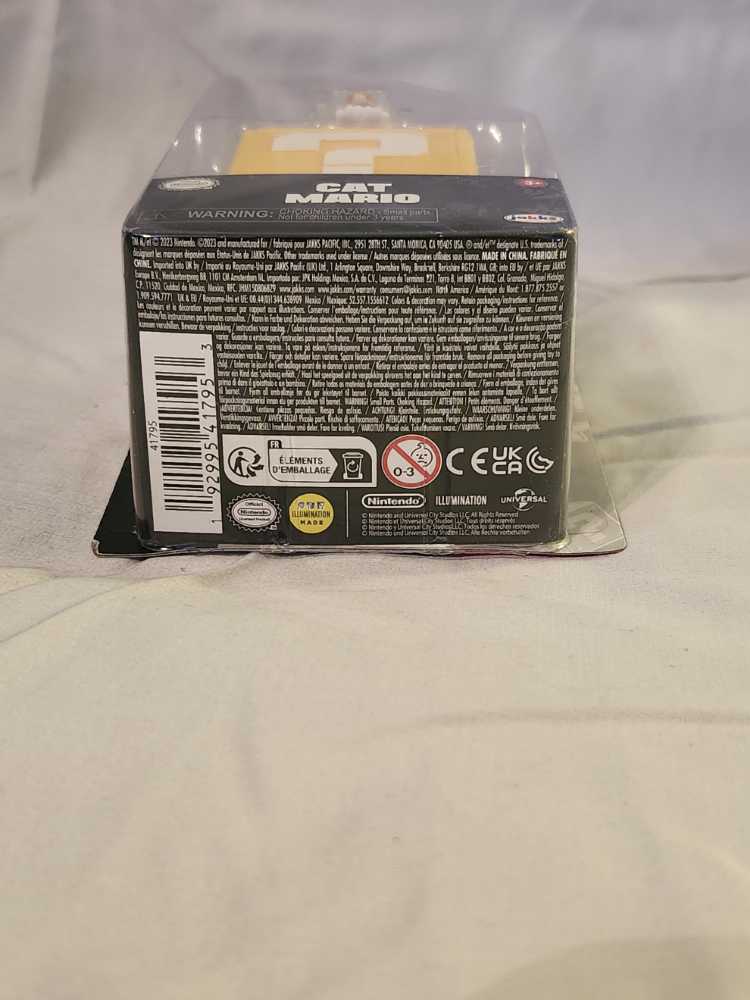 Cat Mario Miniature Figure - Jakks Pacific action figure collectible [Barcode 192995417953] - Main Image 3