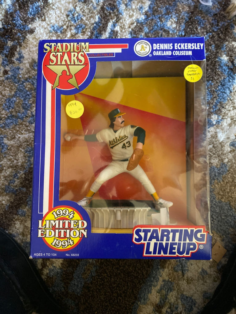 Rudolph The Reindeer We’re Couple Of Misfits Talking Playset New Red Nosed Memory Lane Nib We’re