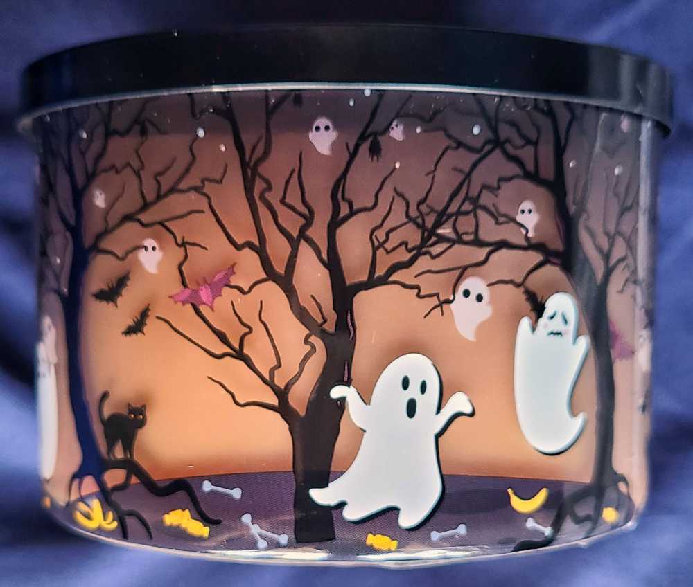 CANDLE: Halloween Yankee Boo-Nana Three Wicks 2023 - Yankee Candle (Halloween Candles) action figure collectible [Barcode 192833271761] - Main Image 3