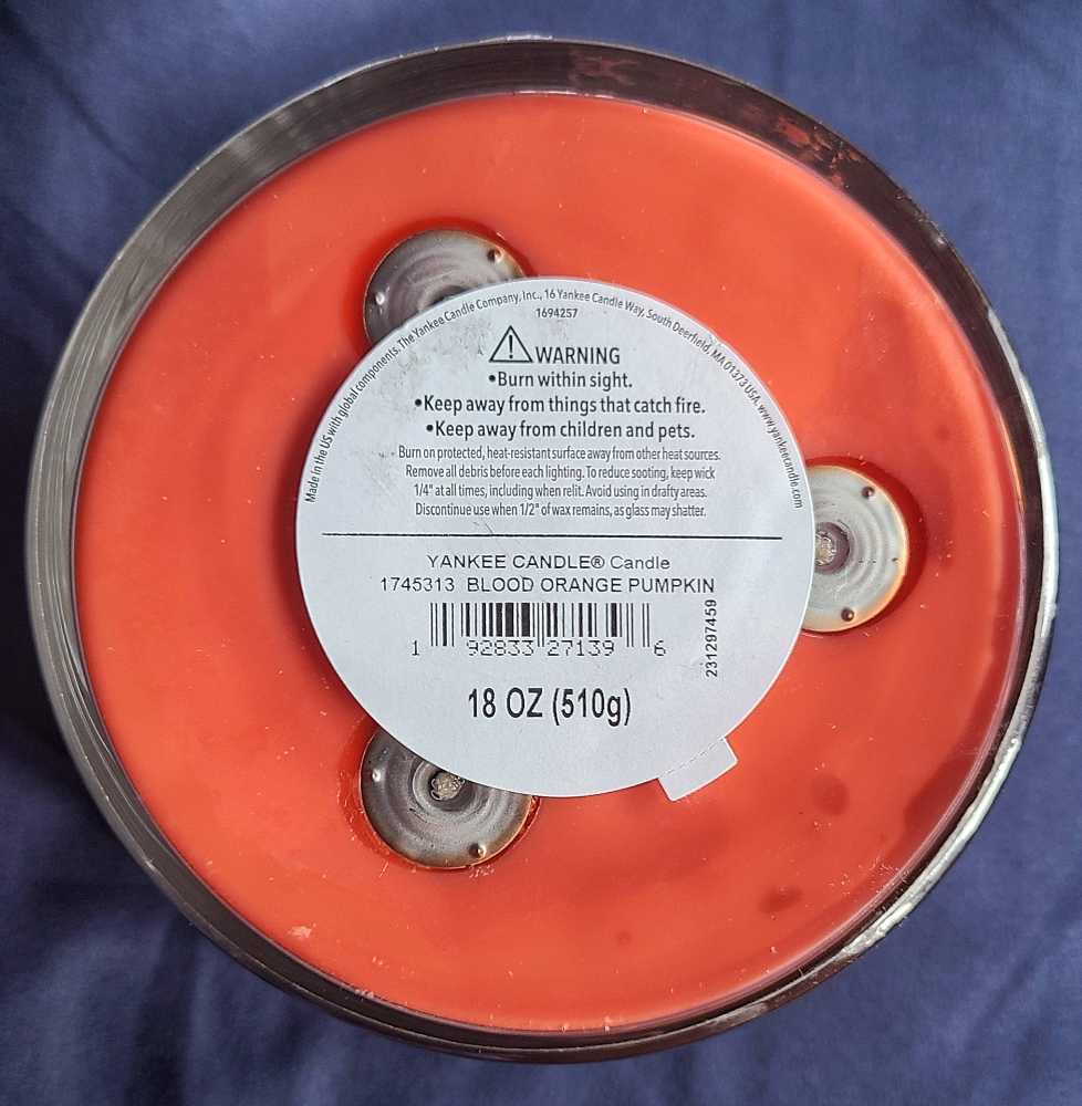 CANDLE: Halloween Yankee Blood Orange Pumpkin 2023 Three Wicks  - Yankee Candle (Halloween Candles) action figure collectible [Barcode 192833271396] - Main Image 2