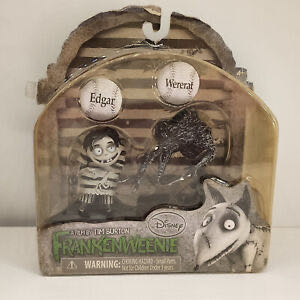 Jurassic World Toys Jurassic World Indominus Rex Dinosaur Toy With Thrashing Action & Raptor Figure For Pretend Play Ages 3 Years