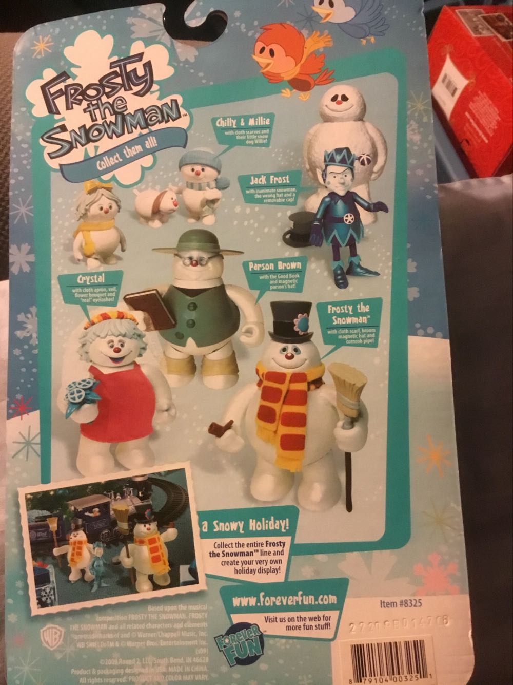 Chilly & Millie Frosty The Snowman - Forever Fun (Frosty The Snowman) action figure collectible [Barcode 879104003251] - Main Image 2