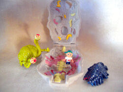 Mighty Max Neutralises Zomboid - Bluebird Toys (Mighty Max: Horror Head) action figure collectible - Main Image 4