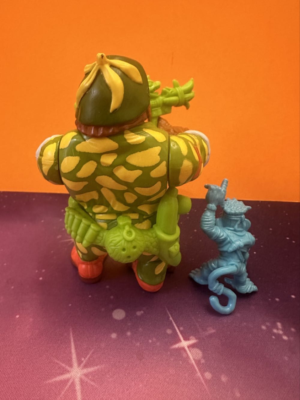 TMNT Sergeant Bananas & Larry (1991) - Playmates action figure collectible - Main Image 2