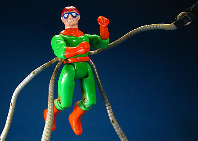 Marvel- Doctor Octopus ToyBiz Squashing Gear - Toy Biz action figure collectible - Main Image 3