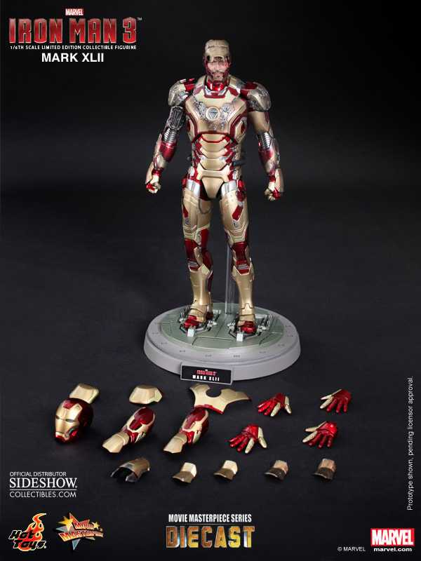 Iron Man 3 - Hot Toys (Iron Man Mark XLII) action figure collectible - Main Image 2