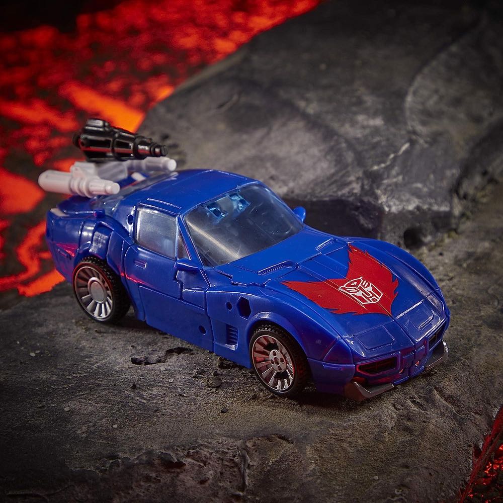 Tracks - Hasbro (Transformers) action figure collectible - Main Image 2