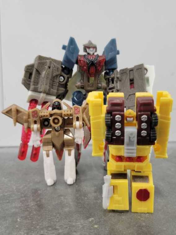 Firebot With Fireflight And Thunderwing - Hasbro (Universe) action figure collectible - Main Image 4