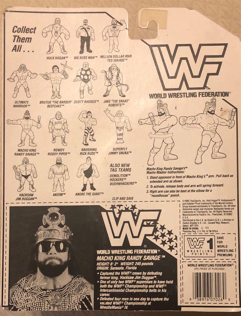 "Macho King” Randy Savage - Hasbro (WWF) action figure collectible [Barcode 038976070260] - Main Image 2
