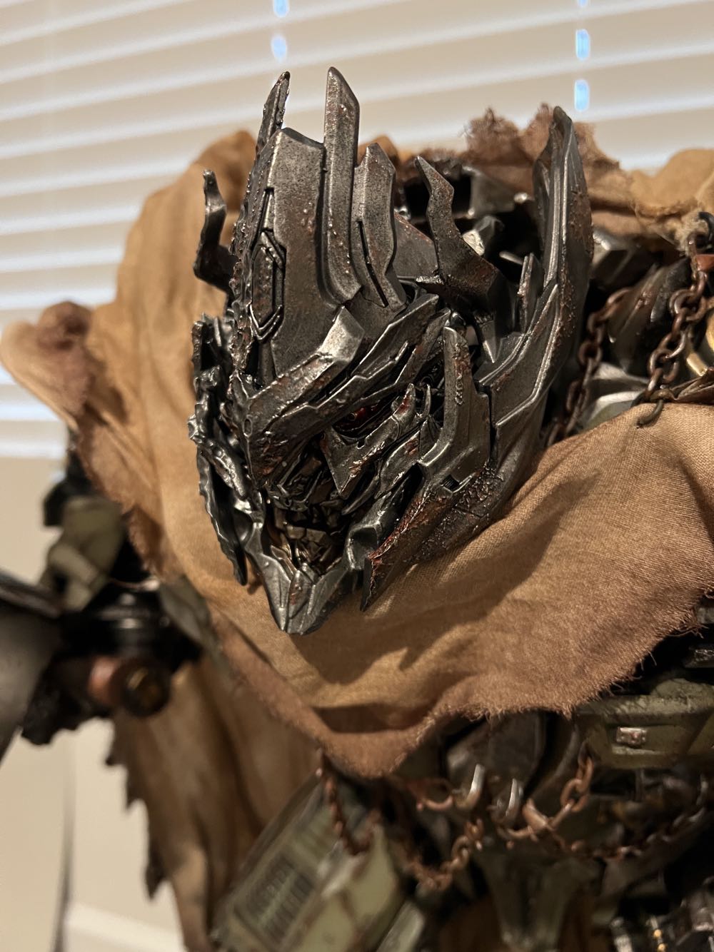 Megatron - Museum Masterline - Transformers: Dark Of The Moon - Prime 1 Studio (Transformers: Dark Of The Moon) action figure collectible - Main Image 3