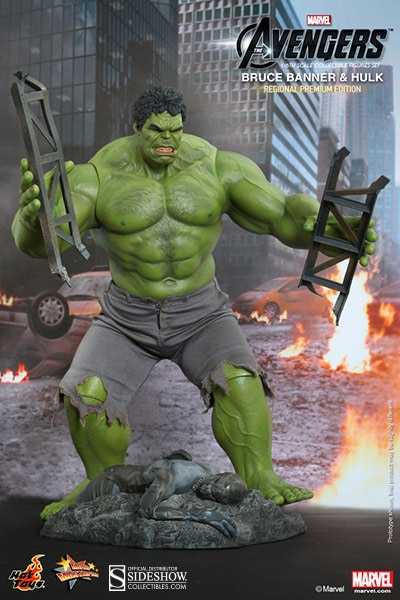 The Avengers - Hot Toys (Bruce Banner & Hulk) action figure collectible - Main Image 4