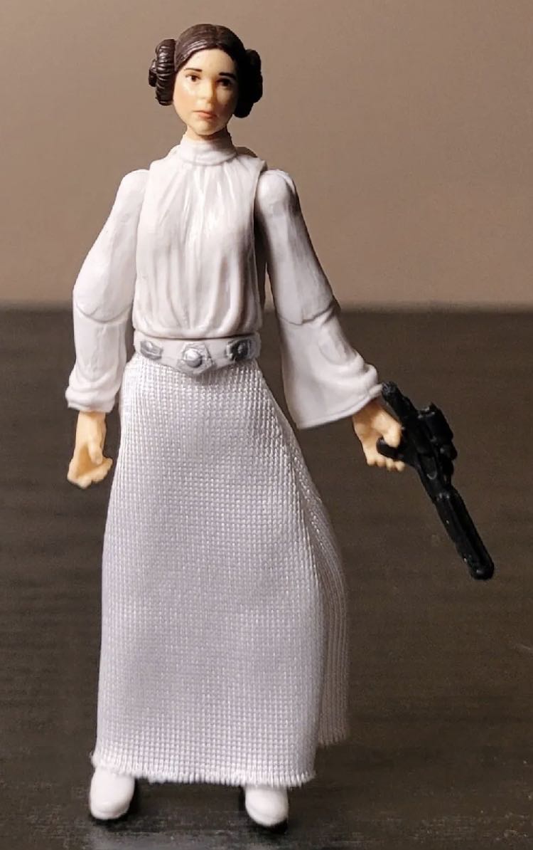 Princess Leia Organa VOTC - Hasbro (Star Wars Episode IV: A New Hope) action figure collectible - Main Image 3