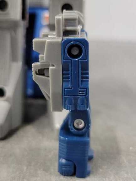 Spike With Cerebros Fortress Maximus Cog Gasket And Grommet Headmaster Base City - Hasbro (1987) action figure collectible - Main Image 2