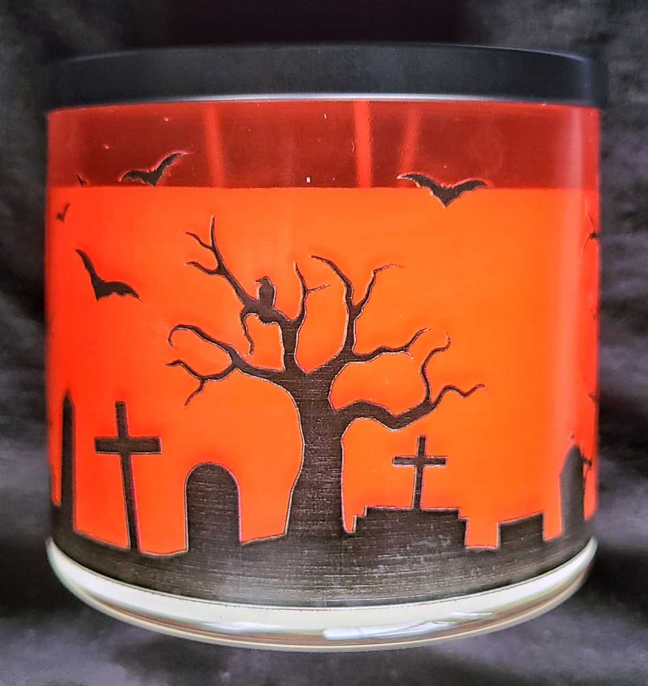 CANDLE: Halloween Kringle 3 Wick Hallowed Ground 2023 - Kringle Candle (Halloween Candles) action figure collectible [Barcode 846853084794] - Main Image 3