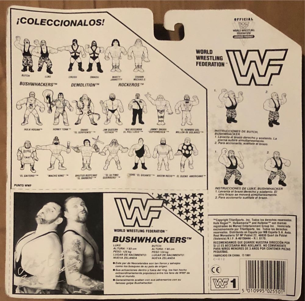 Bushwhackers (Spanish) - WWF Hasbro  (WWF Hasbro Series 2 (Spanish)) action figure collectible [Barcode 5010995025501] - Main Image 2
