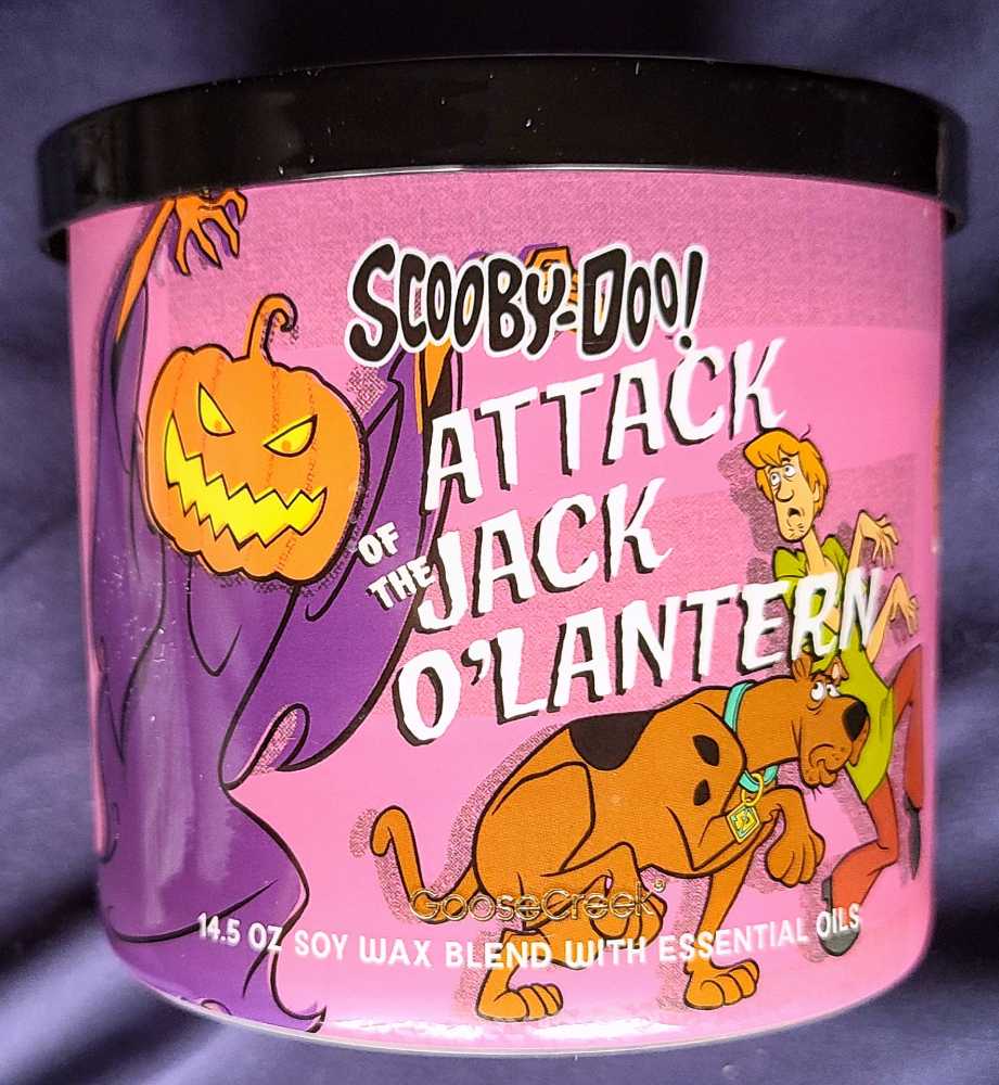CANDLE: Halloween Goose Creek Attack OF The Jack O Lantern (Scooby Doo) 2023 - Goose Creek Candle (Halloween Candles) action figure collectible [Barcode 814630022697] - Main Image 1
