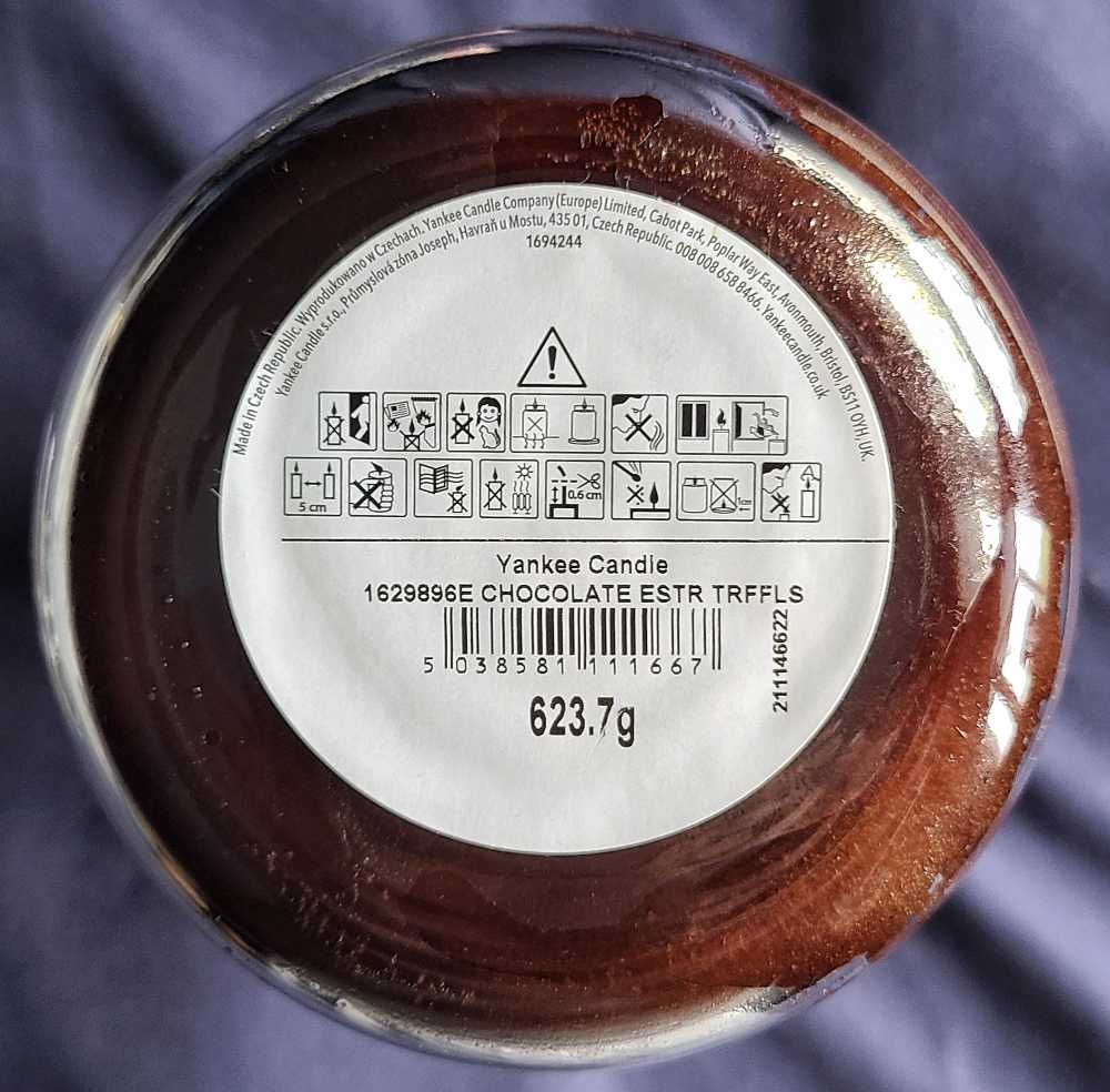 CANDLE: Easter Yankee Chocolate Easter Truffles 2021 UK - Yankee Candle (Easter Candles) action figure collectible [Barcode 5038581111667] - Main Image 2