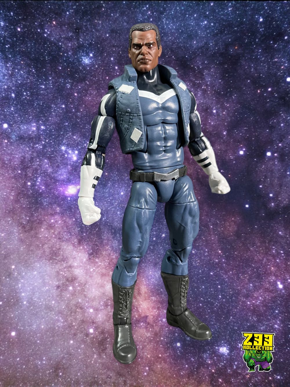 Marvel Legends (2011-????) (72x05) Blue Marvel - Hasbro (Marvel Legends The Controller Series) action figure collectible - Main Image 2