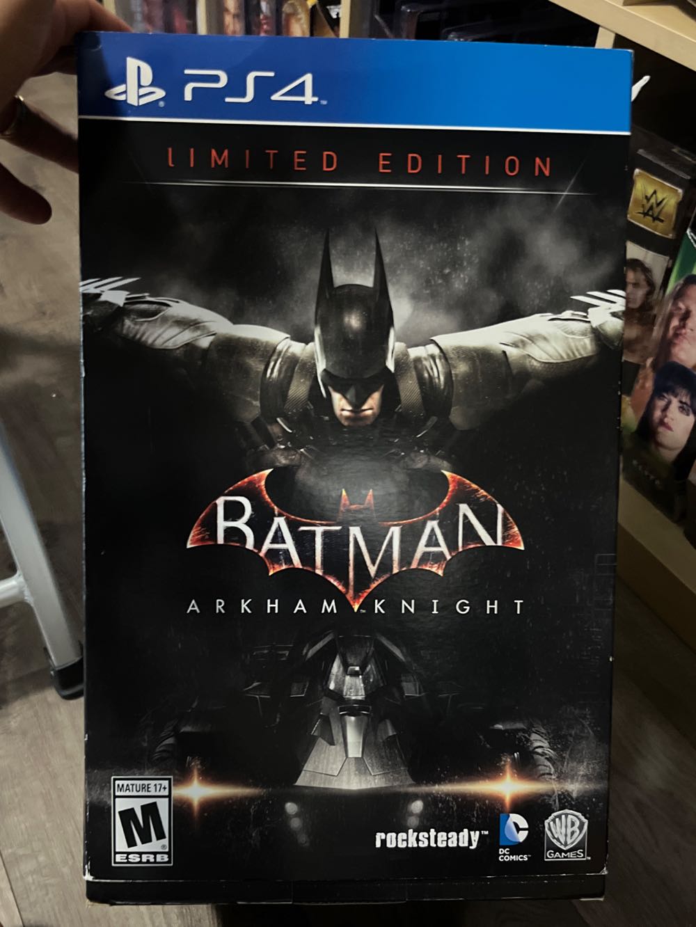 Batman Rocksteady Batman: Ps4 Limited Statue - Rocksteady action figure collectible [Barcode 883929421374] - Main Image 2