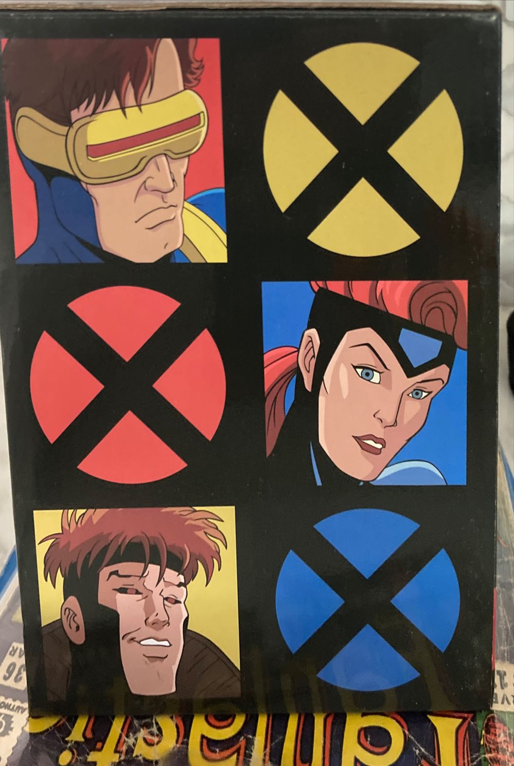 Marvel- Jean Grey Animated Bust - Diamond Select action figure collectible - Main Image 2