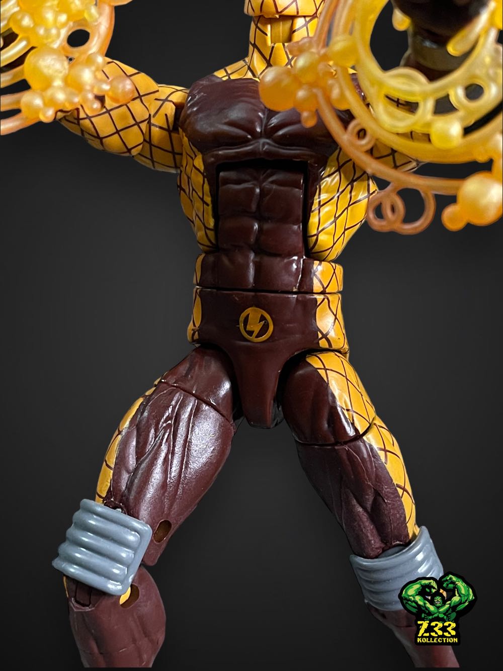 Marvel Legends (2011-????) (25x07B) Shocker I - Hasbro (Marvel Legends Sandman BAF Series) action figure collectible - Main Image 2
