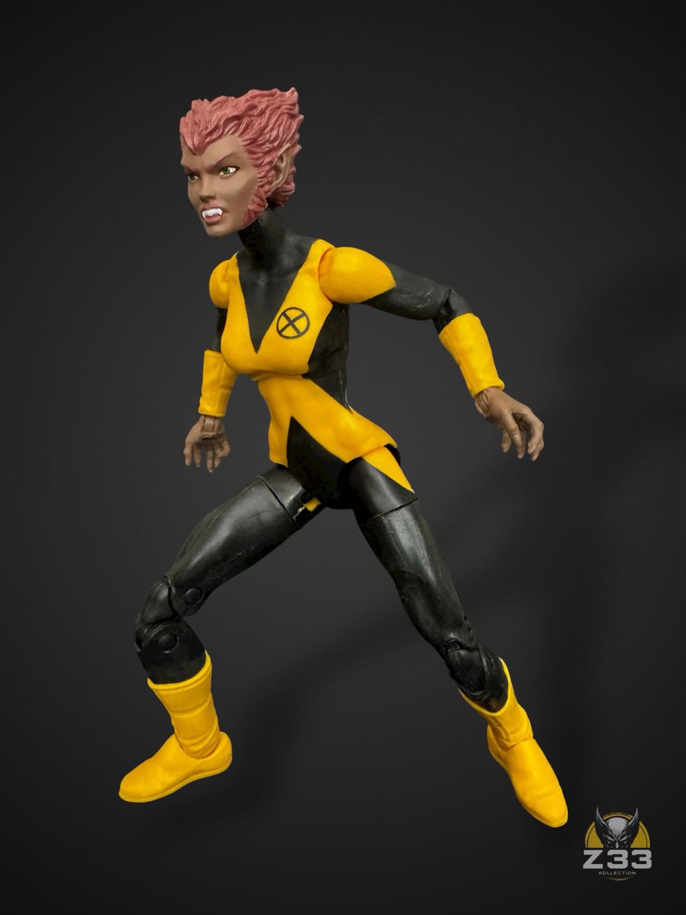 Marvel Legends (2011-????) (WEx16) Dani Moonstar - Hasbro (Marvel Legends Walgreens Exclusive) action figure collectible - Main Image 3