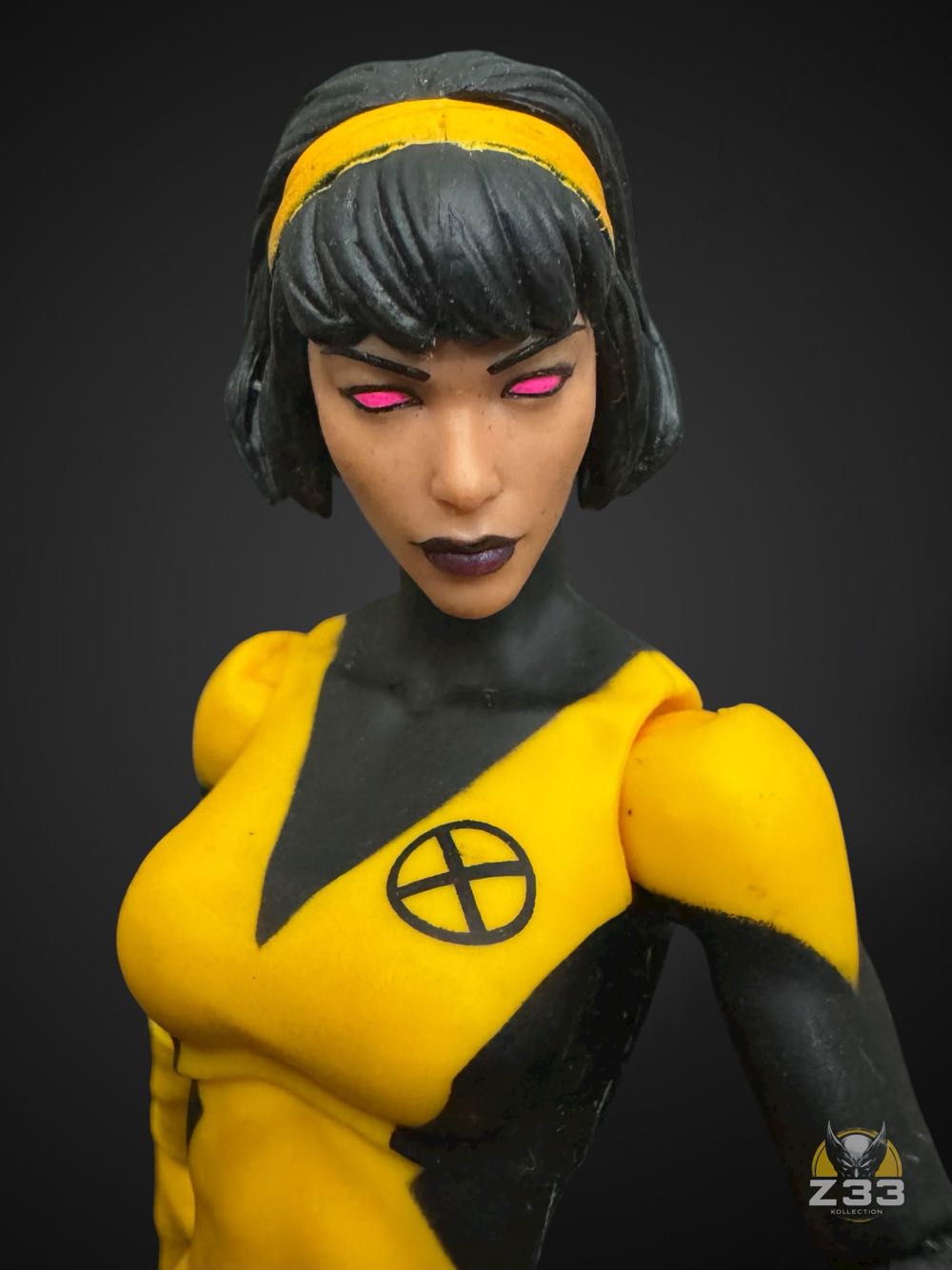 Marvel Legends (2011-????) (WEx16) Dani Moonstar - Hasbro (Marvel Legends Walgreens Exclusive) action figure collectible - Main Image 4