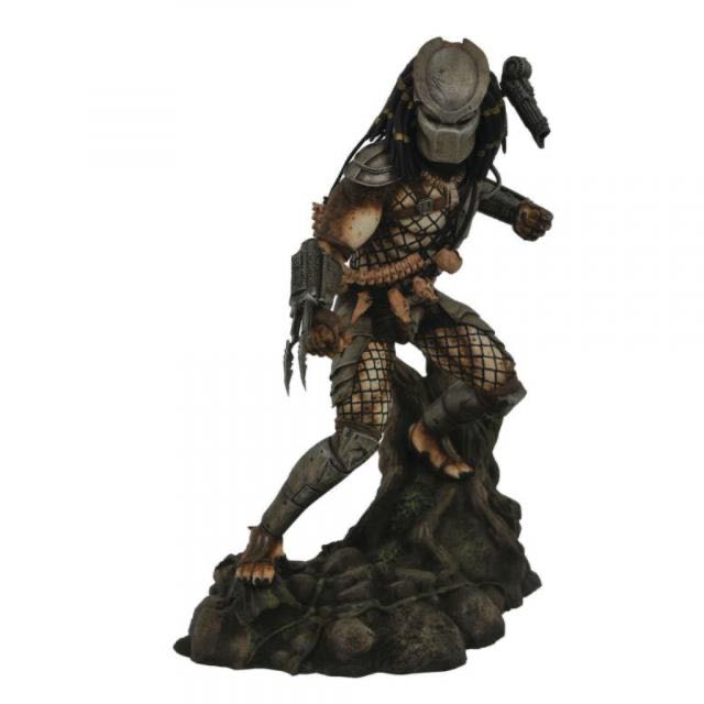 Predator Action Figure - Diamond Select Toys (Predator) action figure collectible - Main Image 2