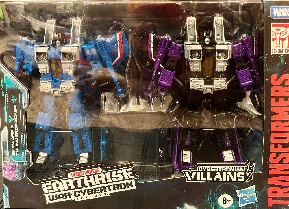 Thundercracker With Skywarp - Hasbro (Earthrise) action figure collectible - Main Image 1
