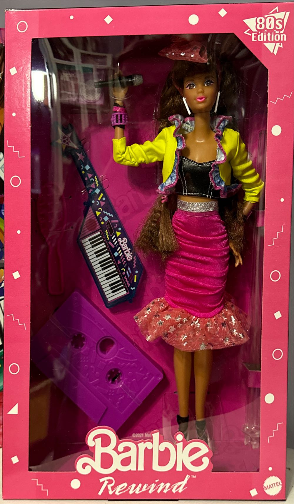 Barbie Rewind 80s Edition Dolls’ Night Out  action figure collectible [Barcode 887961916133] - Main Image 4