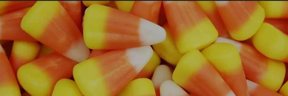 CANDLE: Halloween Kringle Candy Corn 2023 - Kringle Candle (Halloween Candles) action figure collectible - Main Image 4