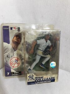McFarlane MLB Sportspicks Series 7 New Yankees Bernie Williams  action figure collectible [Barcode 787926722147] - Main Image 1