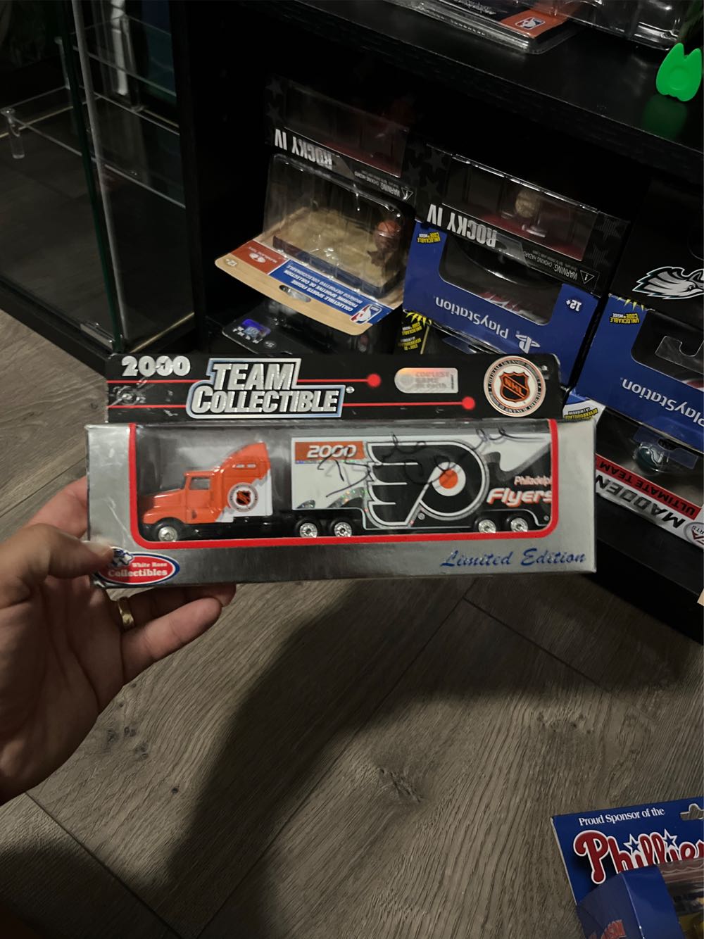 Super7 X Disney Mickey And Friends Vintage Collection Goofy (Jungle Expedition) Reaction Figure