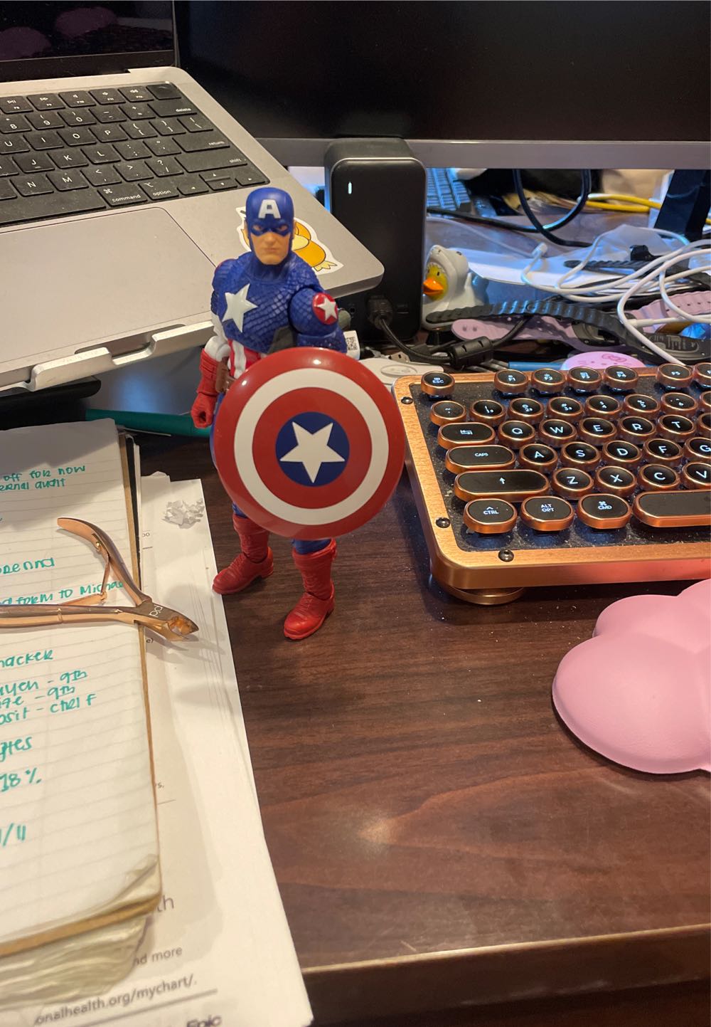 Captain America (comic Suit 2023) - Marvel Legends (Avengers (Comics)) action figure collectible - Main Image 1