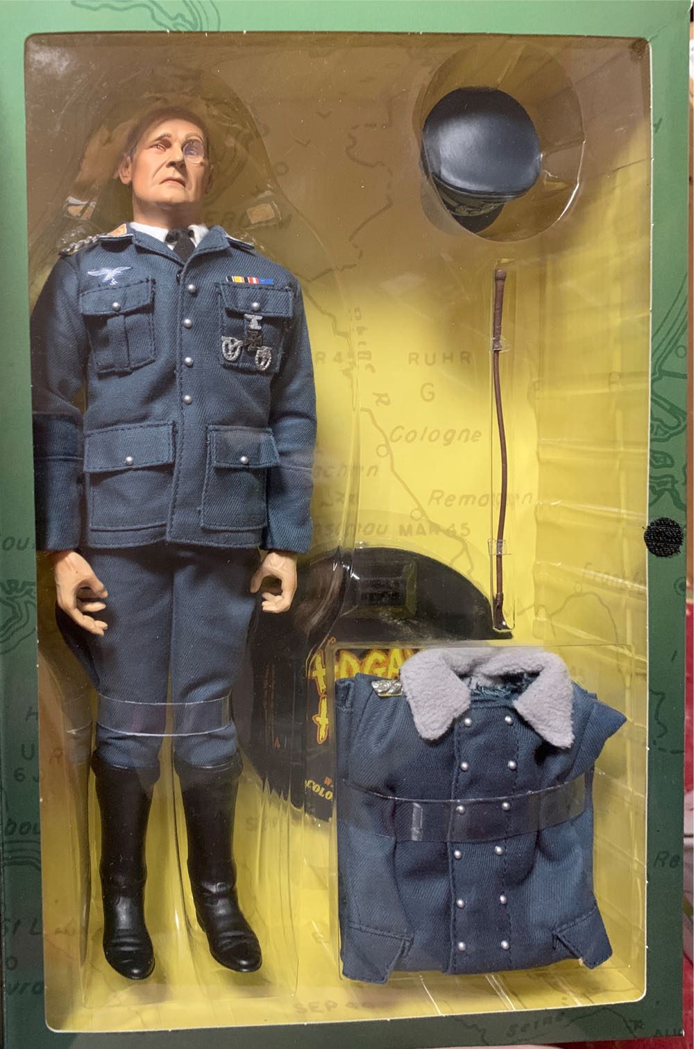 Sideshow Colonel Klink From Hogan‘s Heroes - Sideshow action figure collectible [Barcode 747720203280] - Main Image 2