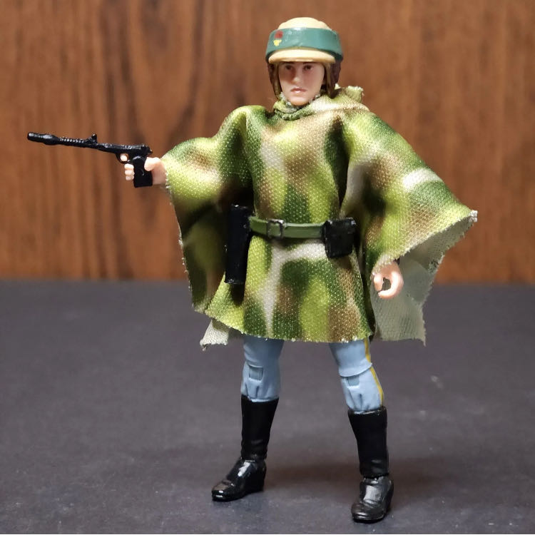 Princess Leia (Endor) VC191 - Hasbro (Star Wars Episode VI: Return of the Jedi) action figure collectible - Main Image 3