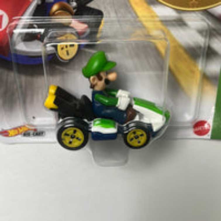 Luigi (Standart Kart) - Hot Wheels (Mario Kart) action figure collectible - Main Image 4