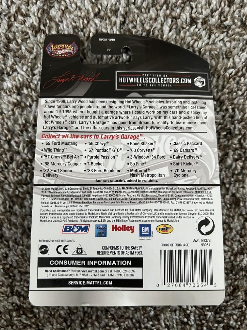 Corvette ‘63 - Mattel (Hotwheels Larry’s Garage) action figure collectible - Main Image 2