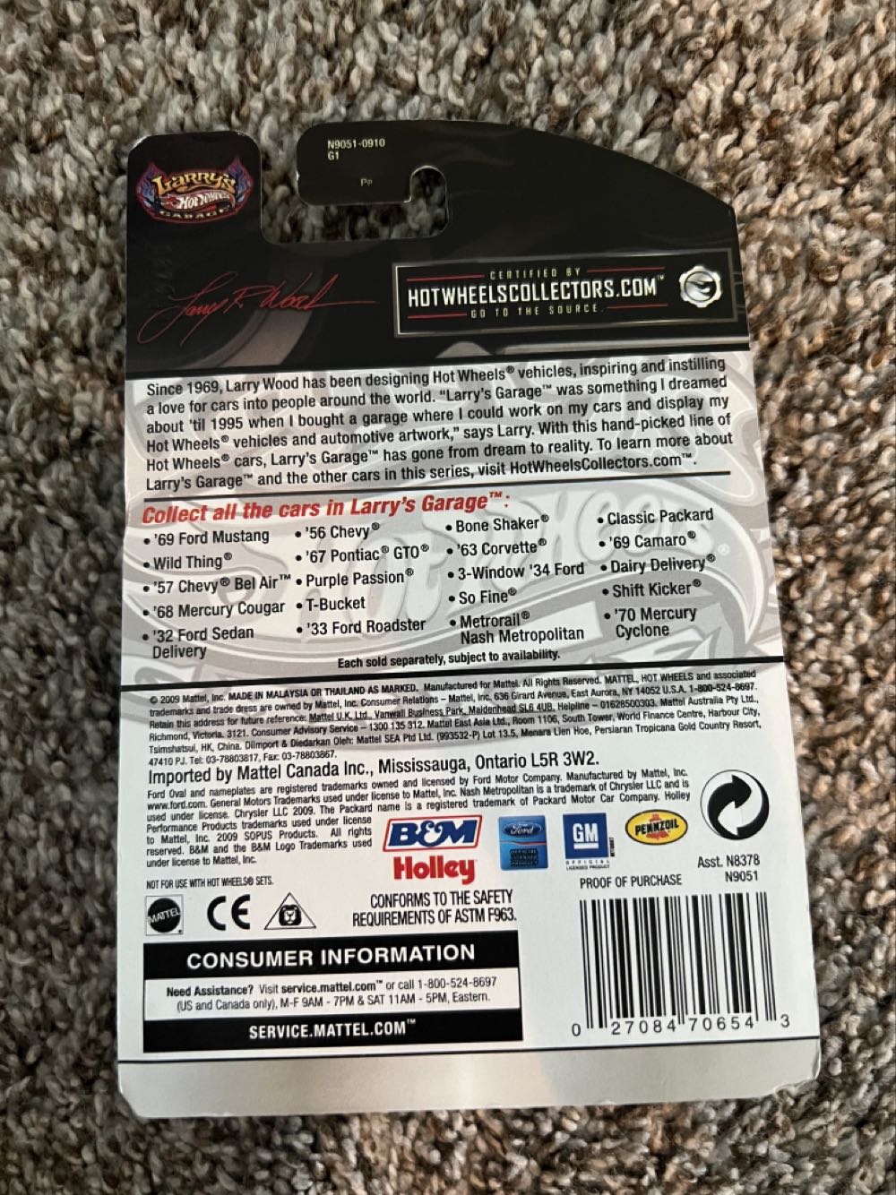 Corvette ‘63 - Mattel (Hotwheels Larry’s Garage) action figure collectible - Main Image 2