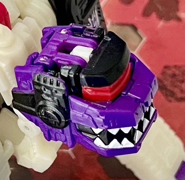 Spasma - Hasbro (Transformers Siege) action figure collectible - Main Image 2